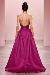Pflaumen A-Linie Gerafftes Abendkleid aus Satin mit Spaghettiträgern